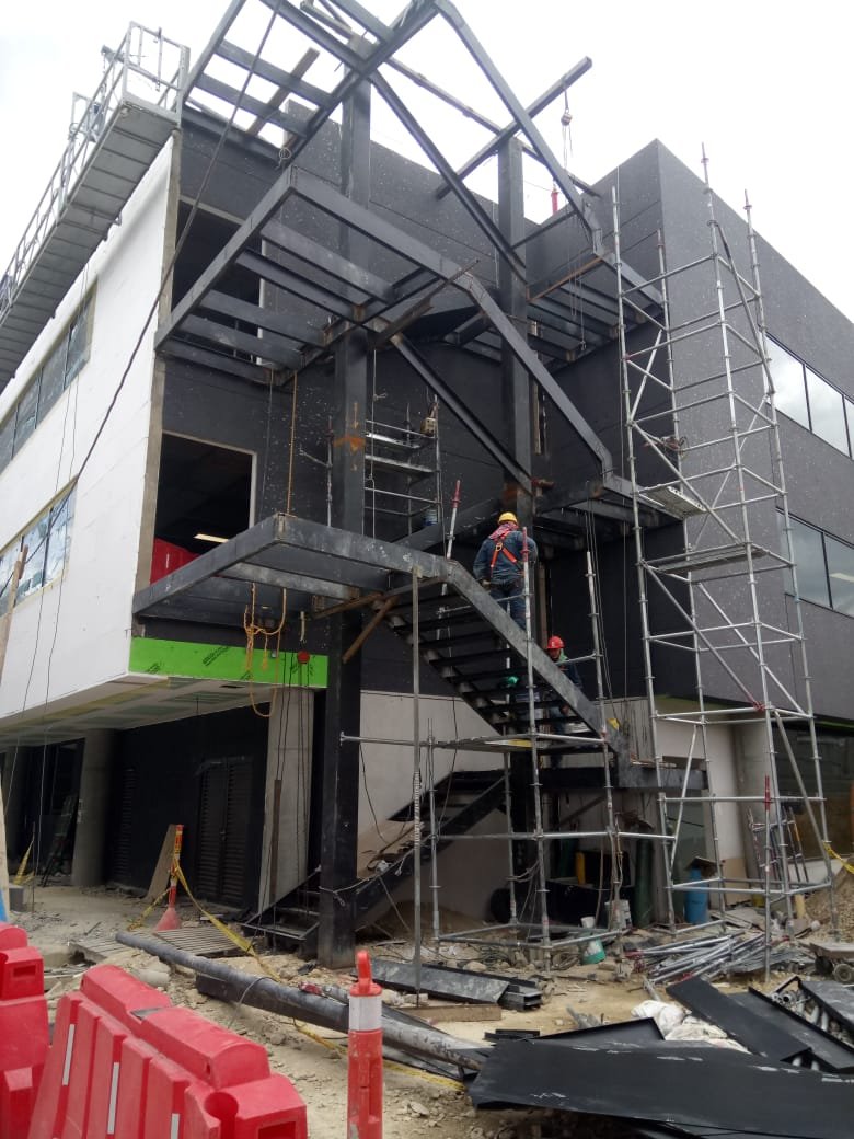 Plataforma metálica